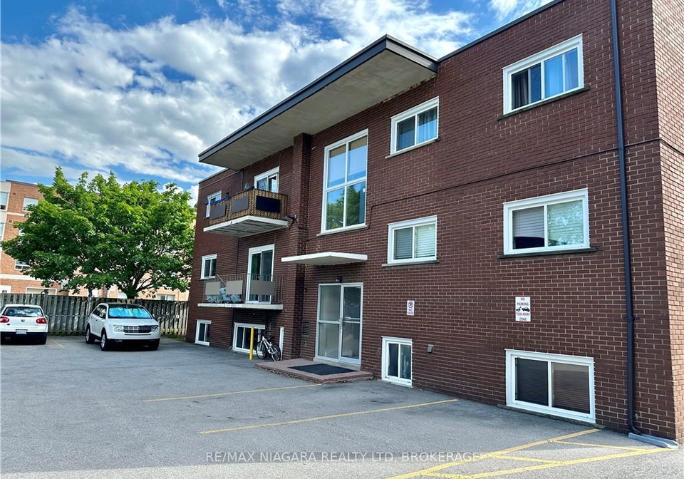 286-vine-street-st-catharines-ontario-x12435629