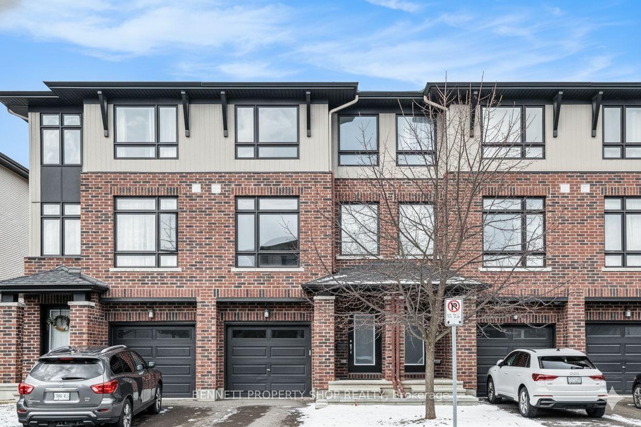 84-gooseberry-place-ottawa-ontario-x12435699