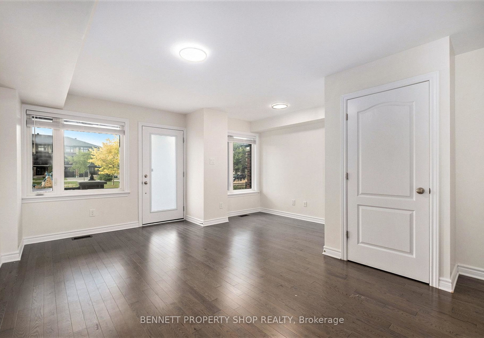 84-gooseberry-place-ottawa-ontario-x12435699