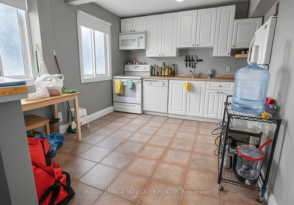 256-alfred-street-ottawa-ontario-x12435704