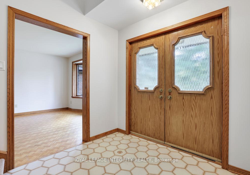 2291-courtice-avenue-e-ottawa-ontario-x12435805