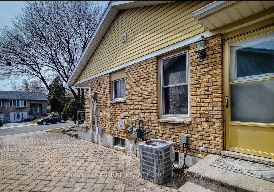 297-magnolia-drive-hamilton-ontario-x12435895