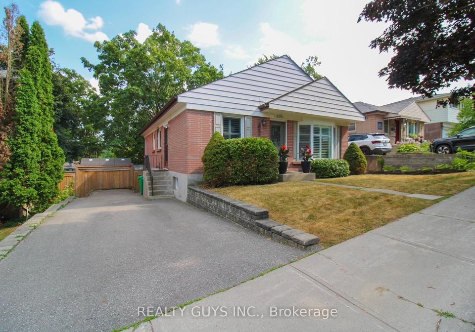 205-shelbourne-street-peterborough-ontario-x12435972
