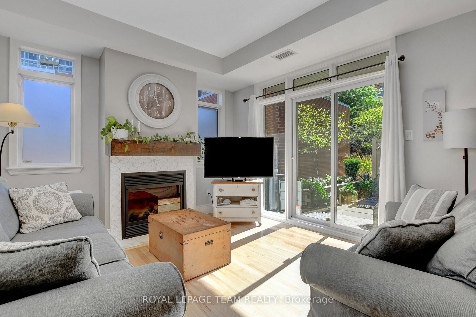 400-mcleod-street-ottawa-ontario-x12435975