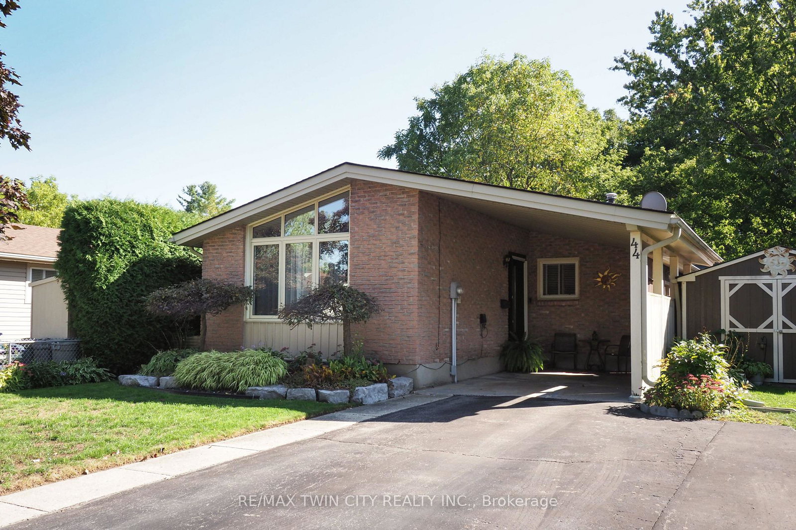 44-milton-avenue-w-cambridge-ontario-x12436051