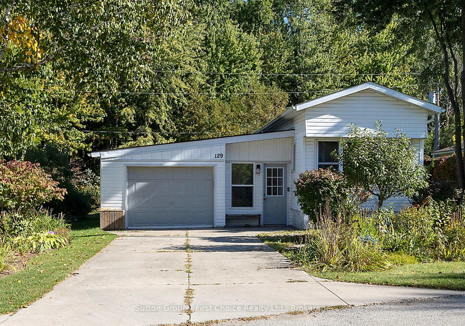 129-ash-road-perth-east-ontario-x12436112