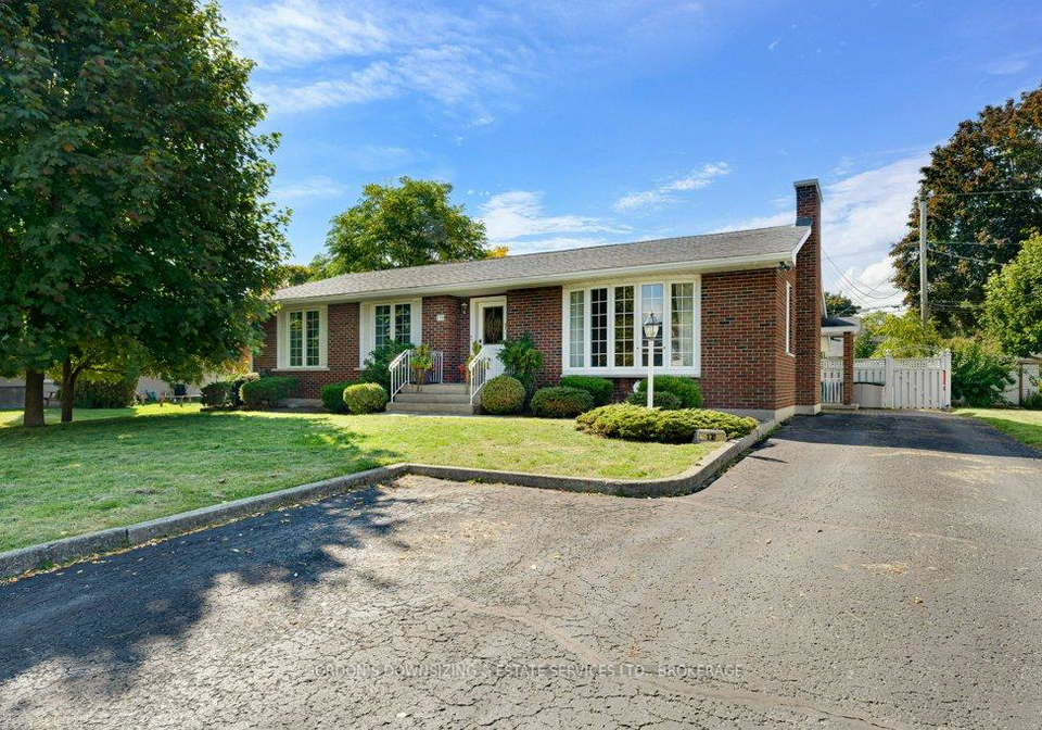170-elmwood-drive-gananoque-ontario-x12436155