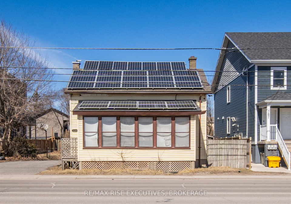 789-king-street-w-kingston-ontario-x12436166