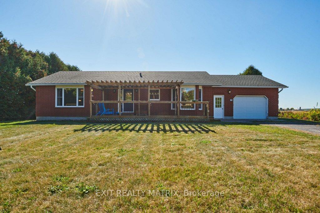 1374-county-7-road-north-dundas-ontario-x12436330