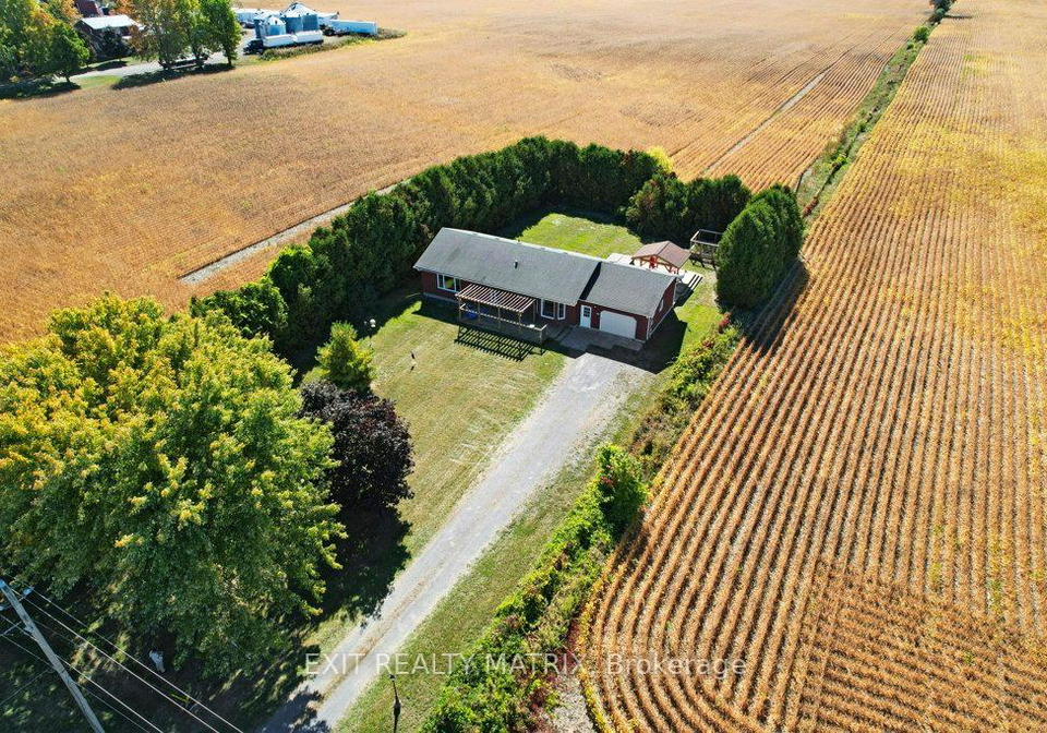 1374-county-7-road-north-dundas-ontario-x12436330