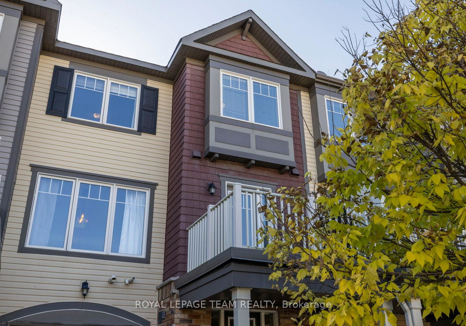 552-foxlight-circle-kanata-ontario-x12436337