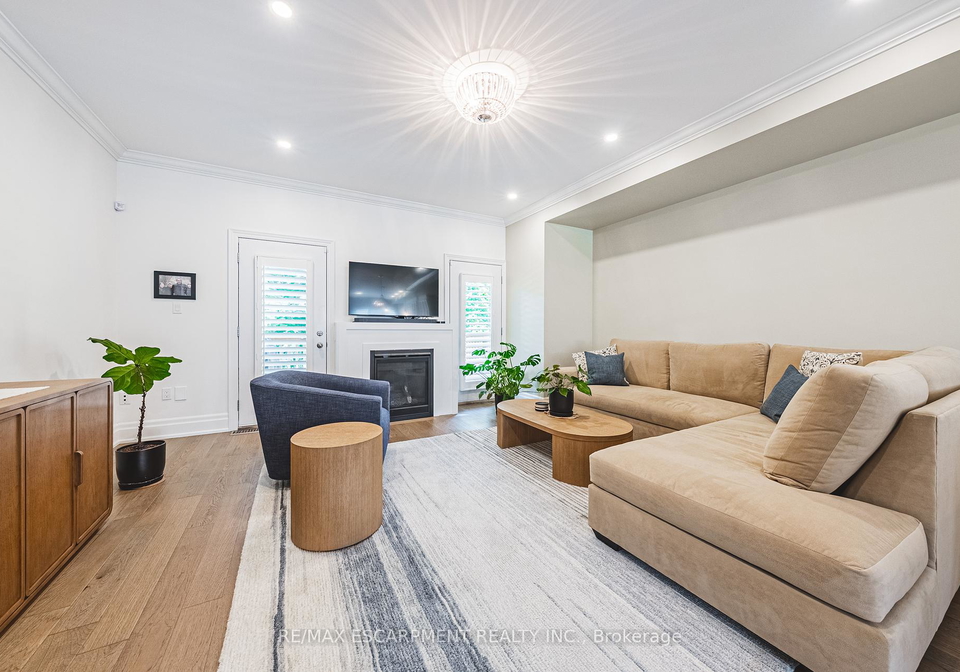 111-wilson-street-e-hamilton-ontario-x12436453
