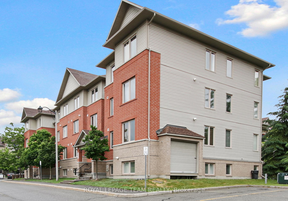 565-stonefield-private-ottawa-ontario-x12436498