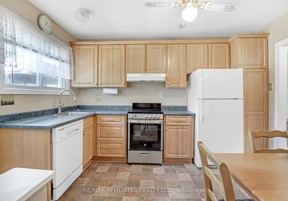 17-canfield-road-ottawa-ontario-x12436501