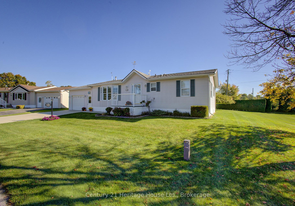 56-6612-minto-line-12-road-minto-ontario-x12436908