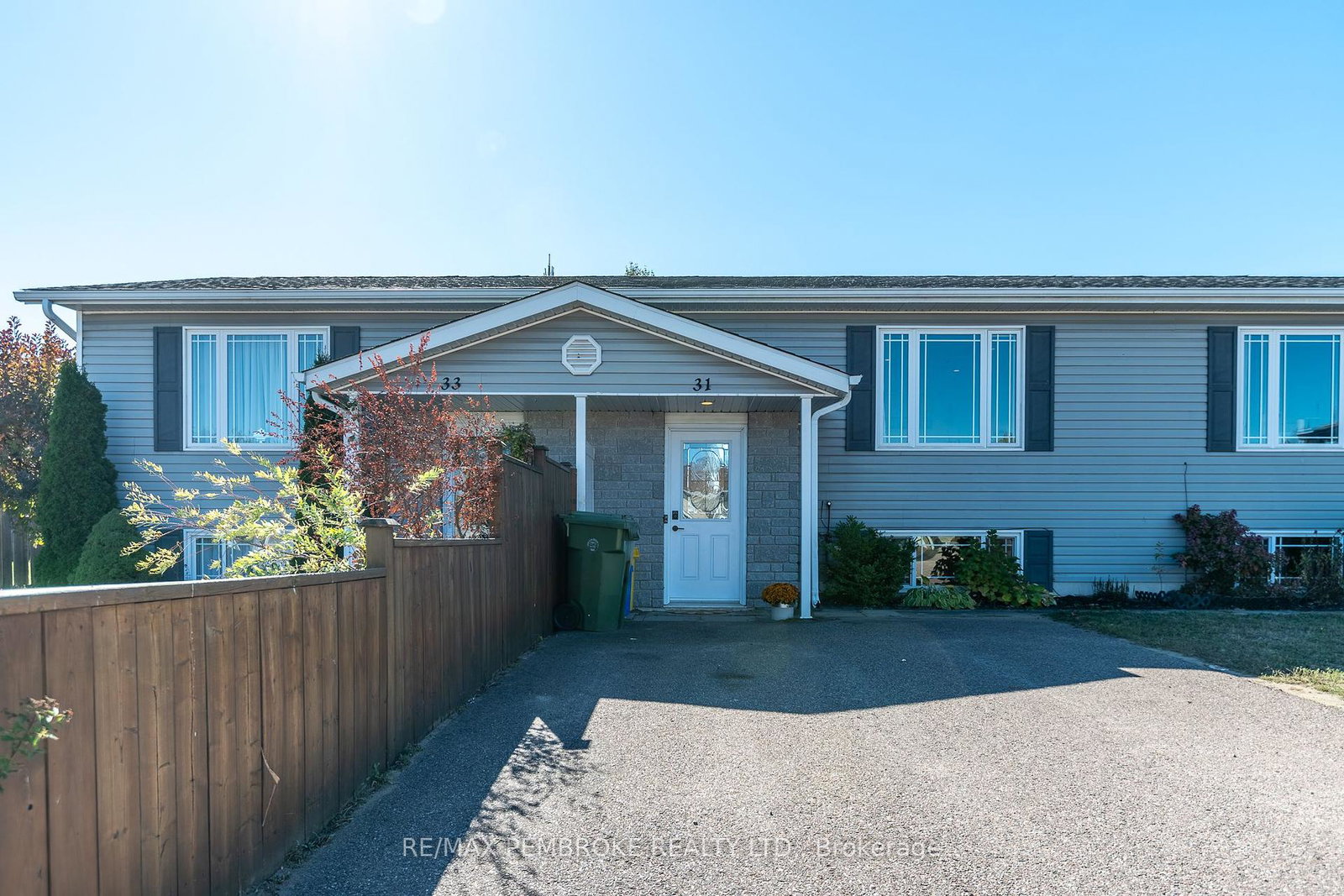 31-renfrew-street-petawawa-ontario-x12436934
