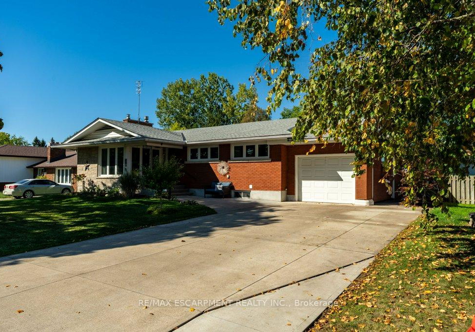 6975-oxford-street-niagara-falls-ontario-x12437109