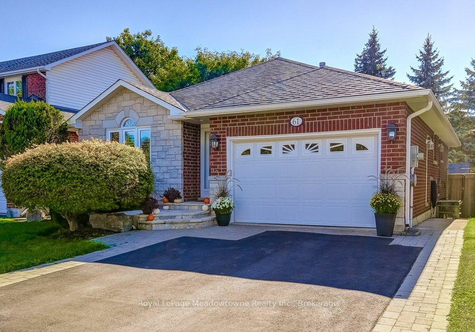 61-duncan-avenue-hamilton-ontario-x12437160