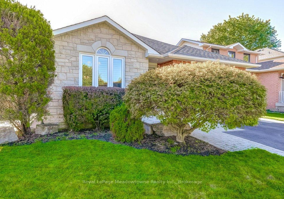 61-duncan-avenue-hamilton-ontario-x12437160