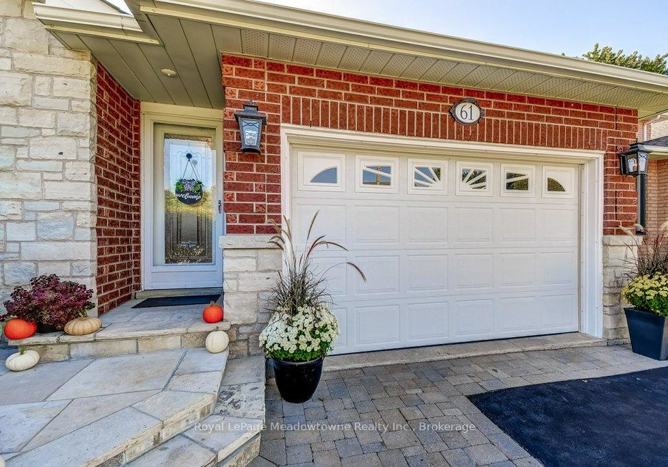 61-duncan-avenue-hamilton-ontario-x12437160