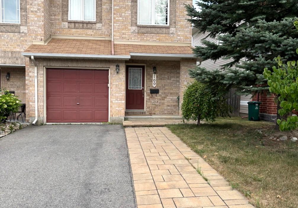 169-sorento-street-e-ottawa-ontario-x12437218