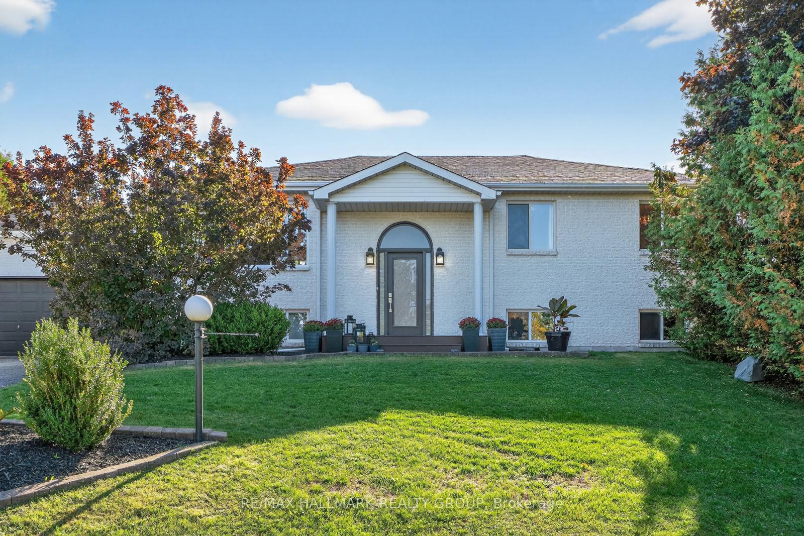 2851-glenwood-drive-ottawa-ontario-x12437280
