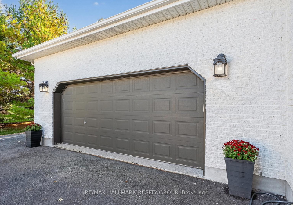 2851-glenwood-drive-ottawa-ontario-x12437280