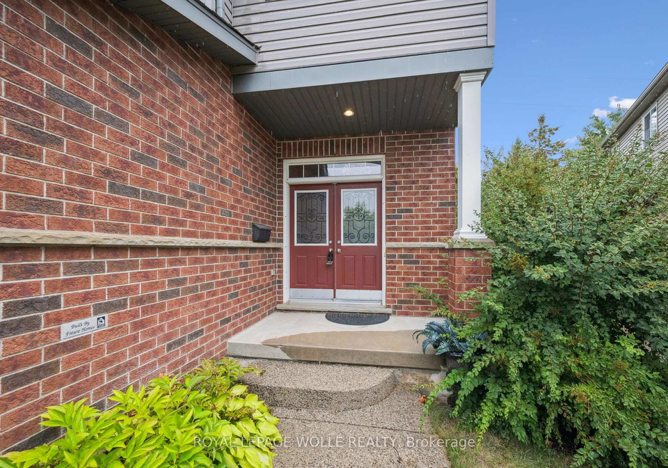 957-banffshire-court-kitchener-ontario-x12437298