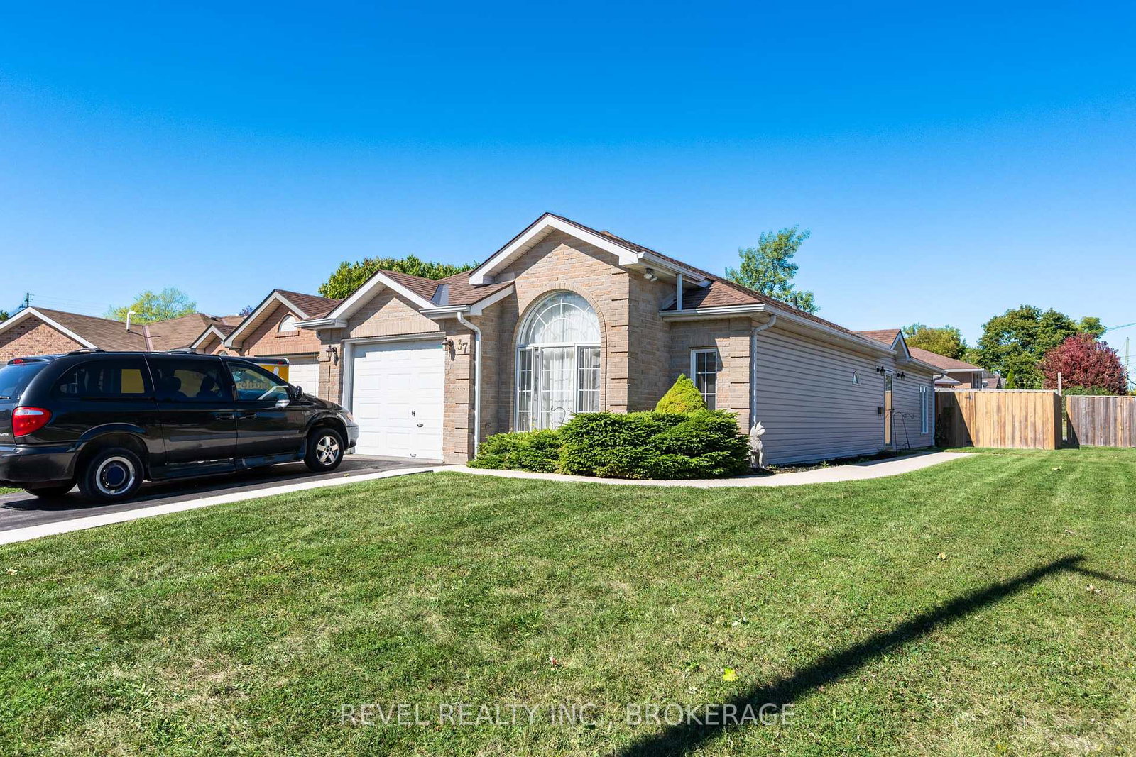 37-wilfred-crescent-kingston-ontario-x12437327