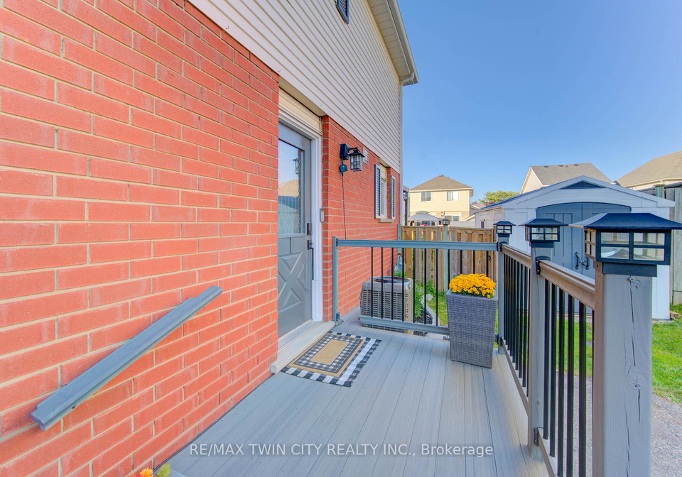 563-mortimer-drive-cambridge-ontario-x12437451