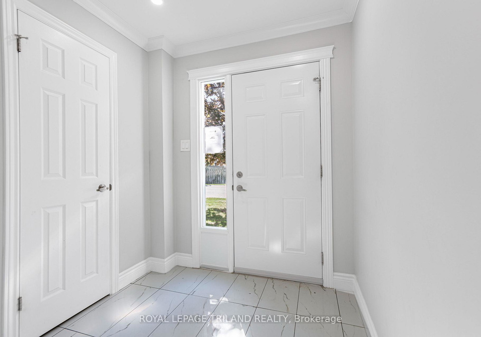 30-clarendon-crescent-london-south-ontario-x12437539