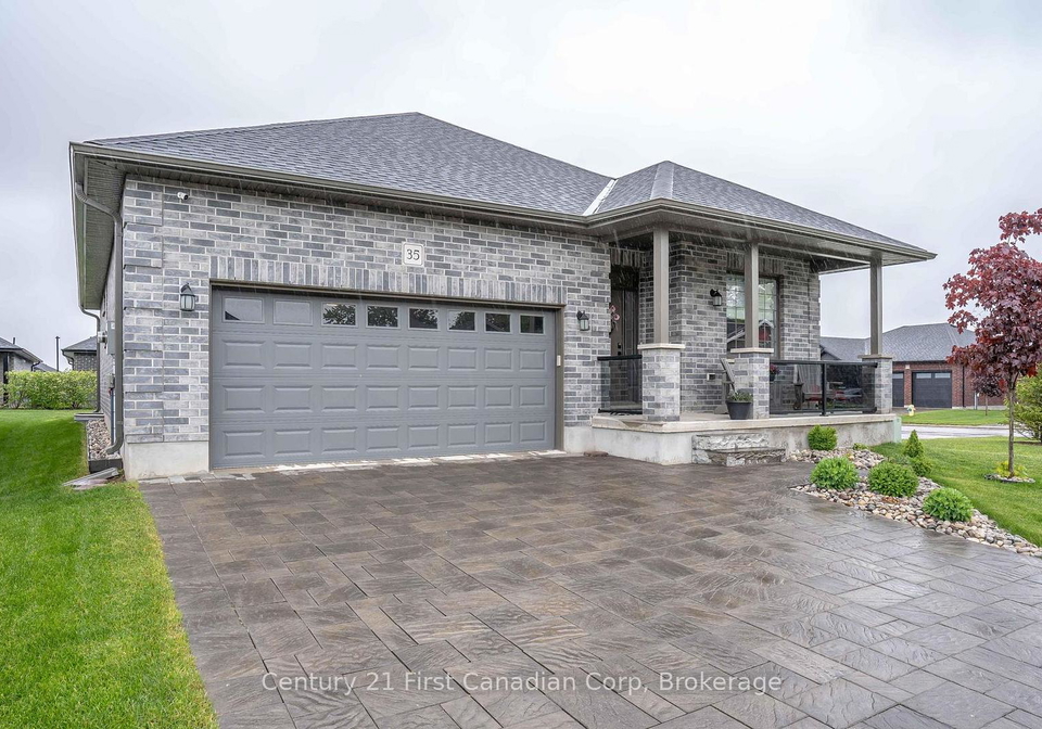 121-robin-ridge-drive-central-elgin-ontario-x12437566
