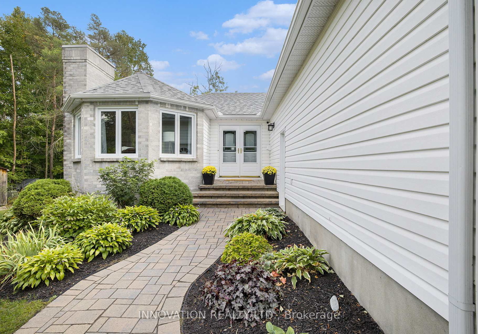 5702-ferdinand-street-ottawa-ontario-x12437659