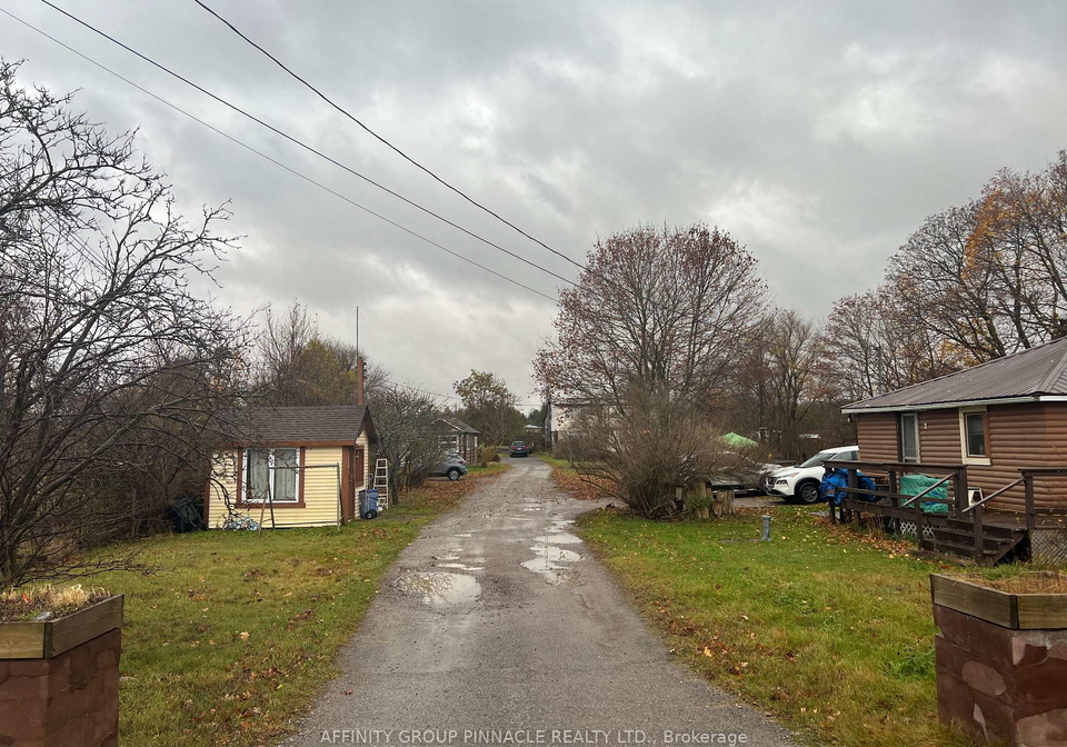 302-county-road-8-kawartha-lakes-ontario-x12437698