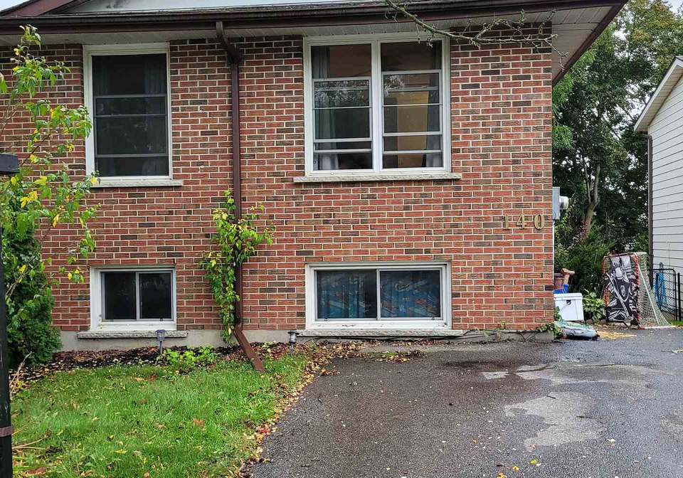 140-dover-street-woodstock-ontario-x12437729