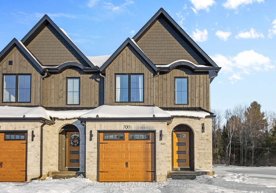 710-tailslide-private-ottawa-ontario-x12437830