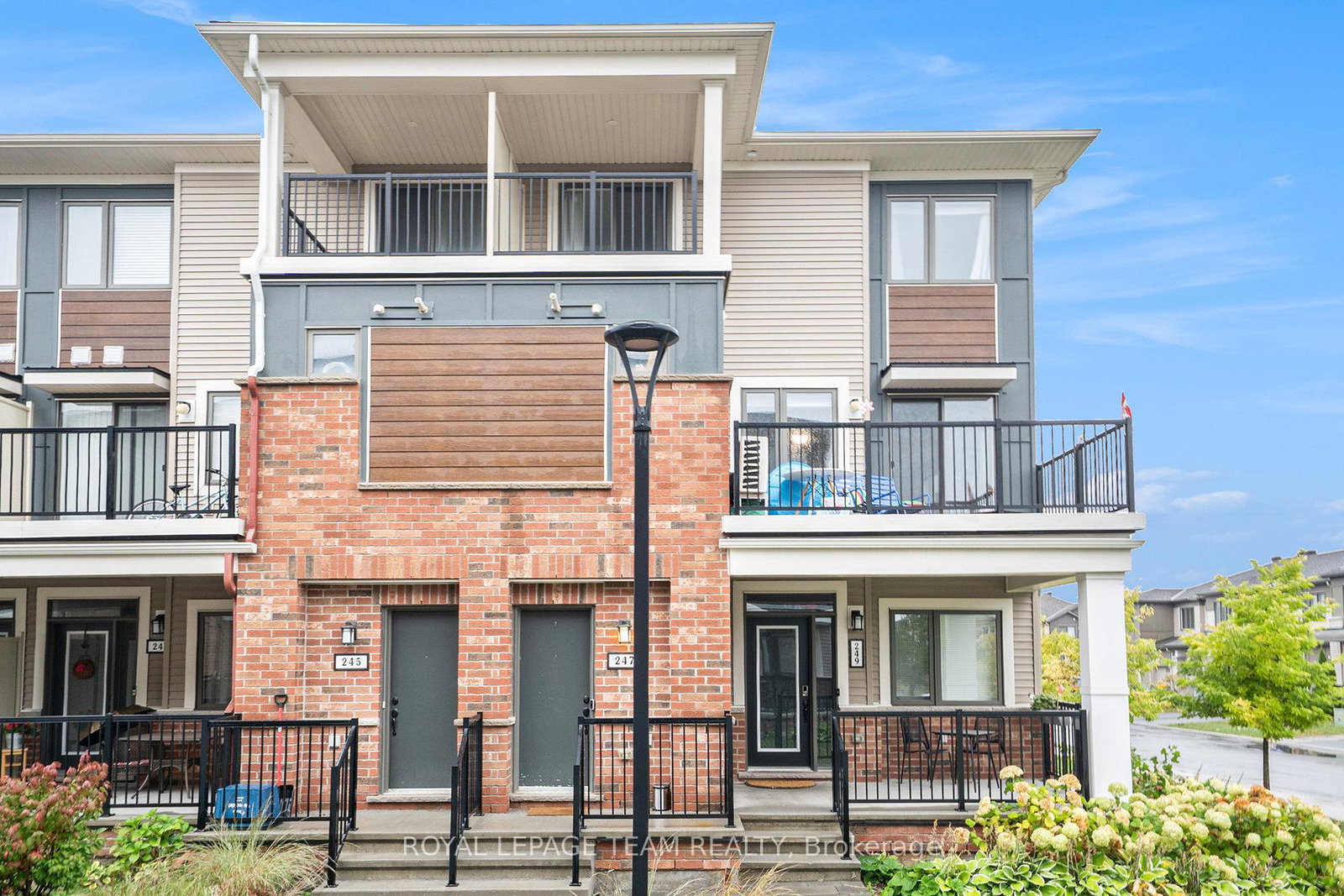 247-zenith-private-ottawa-ontario-x12437929