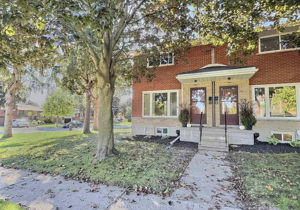 27-hilltop-drive-cambridge-ontario-x12438007