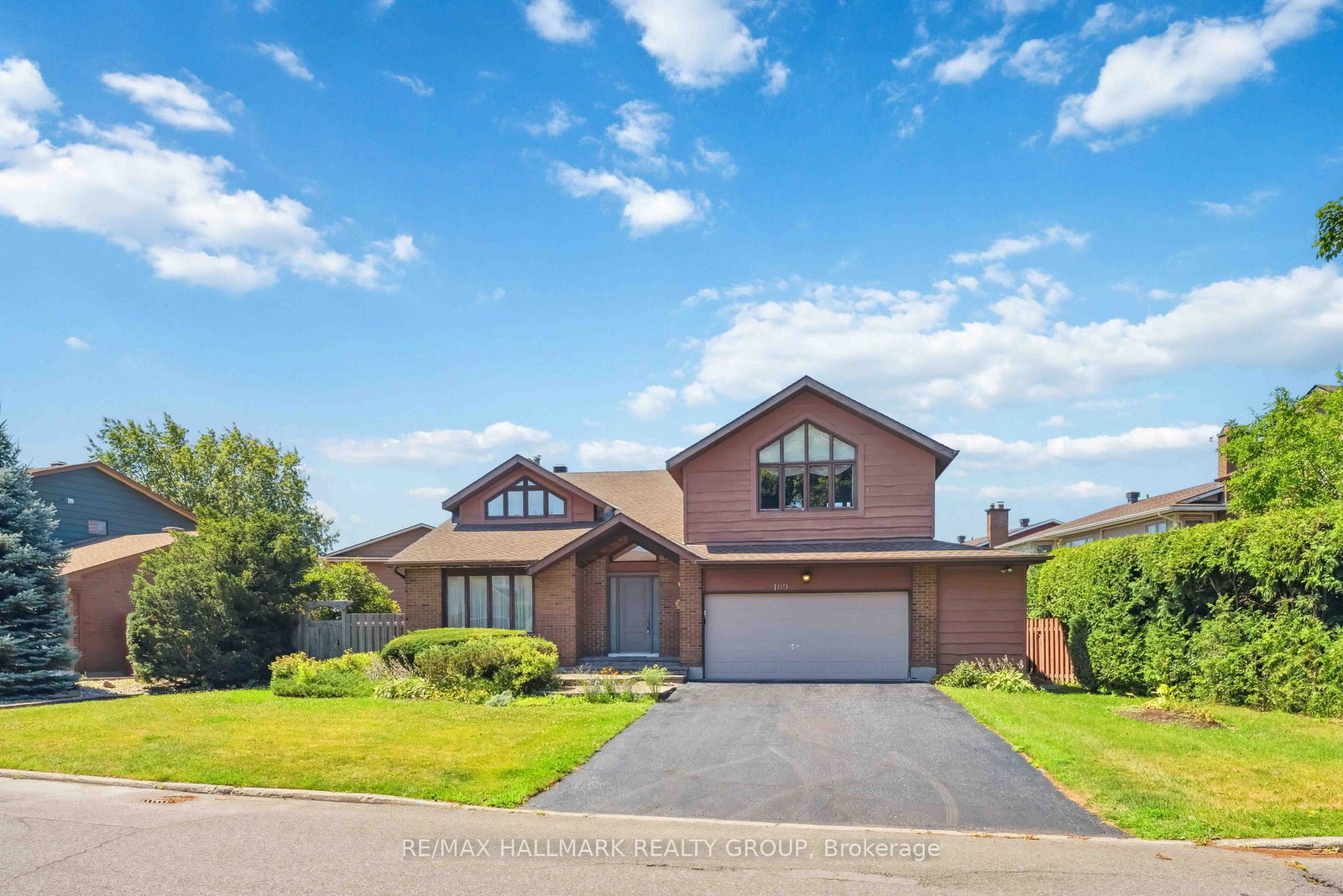 109-country-club-drive-ottawa-ontario-x12438091