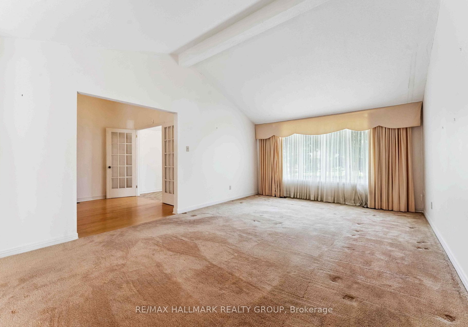109-country-club-drive-ottawa-ontario-x12438091