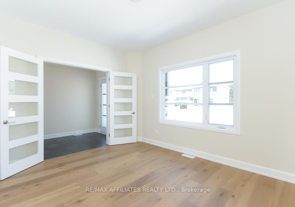 1060-chablis-crescent-russell-ontario-x12438111