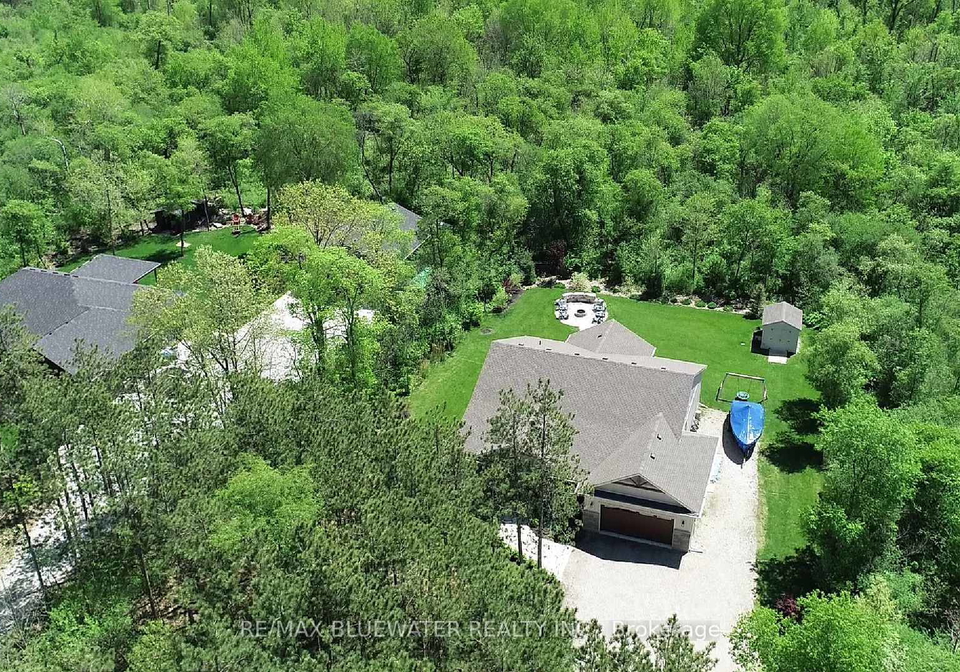 8437-goosemarsh-line-lambton-shores-ontario-x12438534