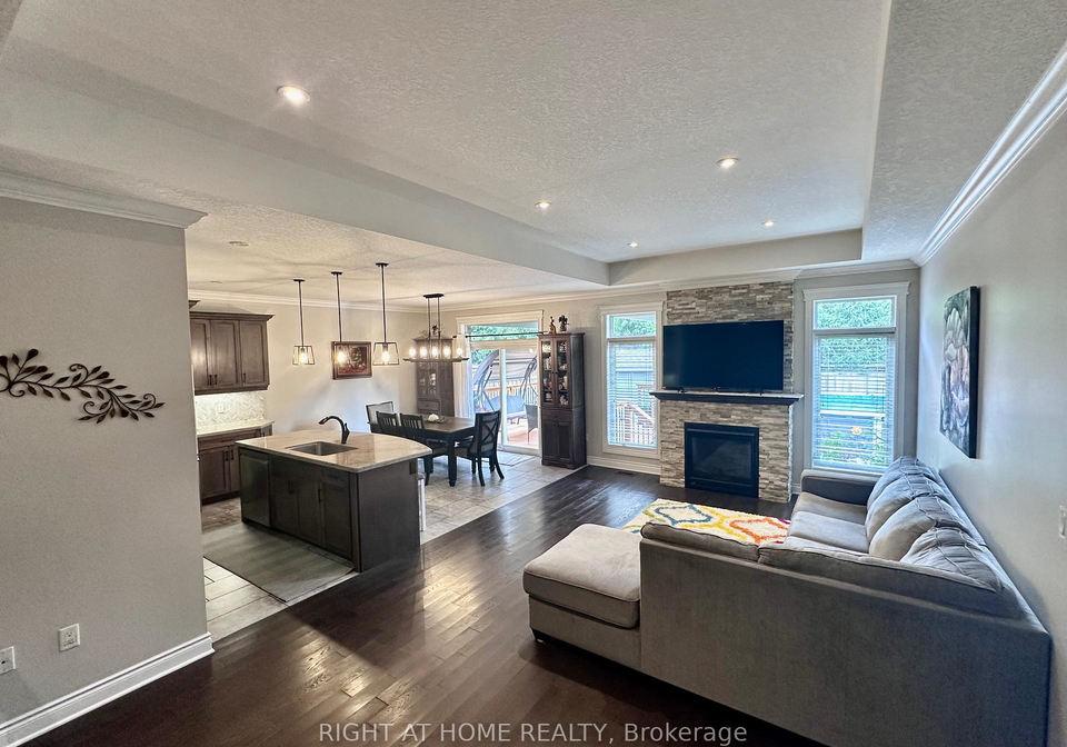 1-drake-court-strathroy-caradoc-ontario-x12438659