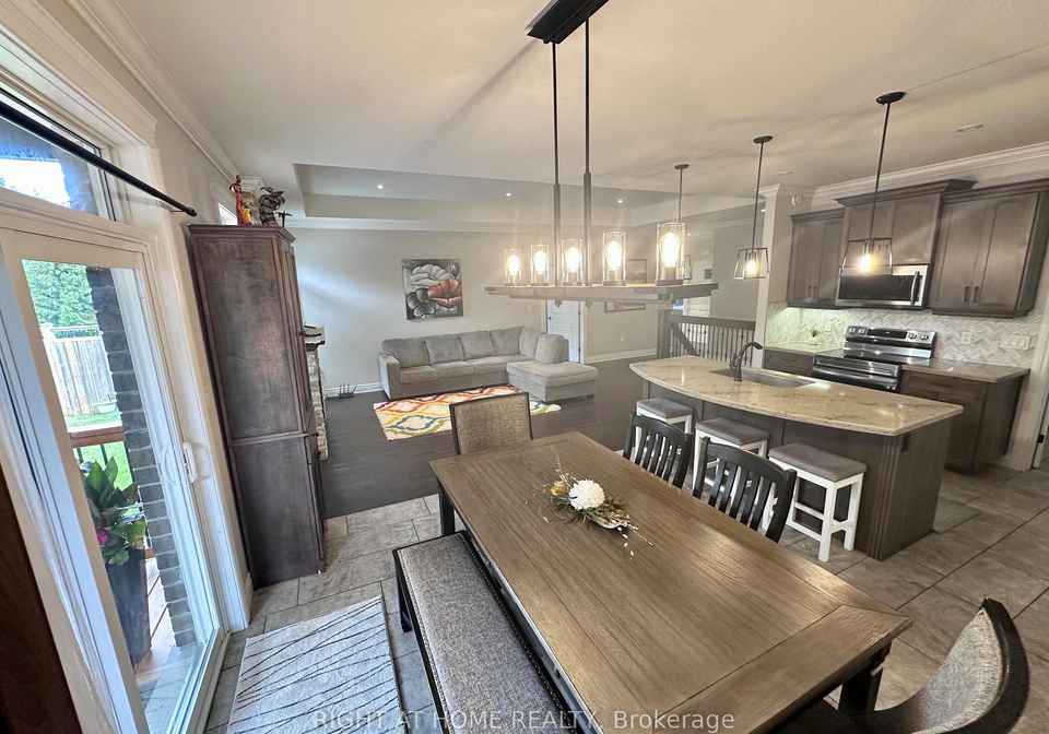 1-drake-court-strathroy-caradoc-ontario-x12438659