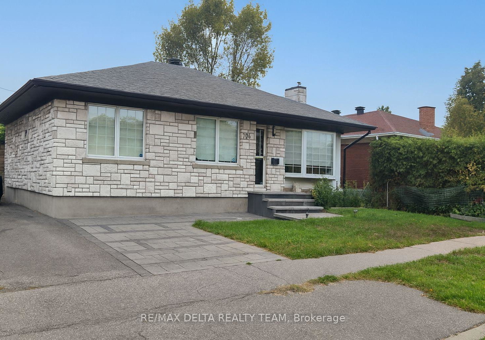 706-smyth-road-ottawa-ontario-x12438873