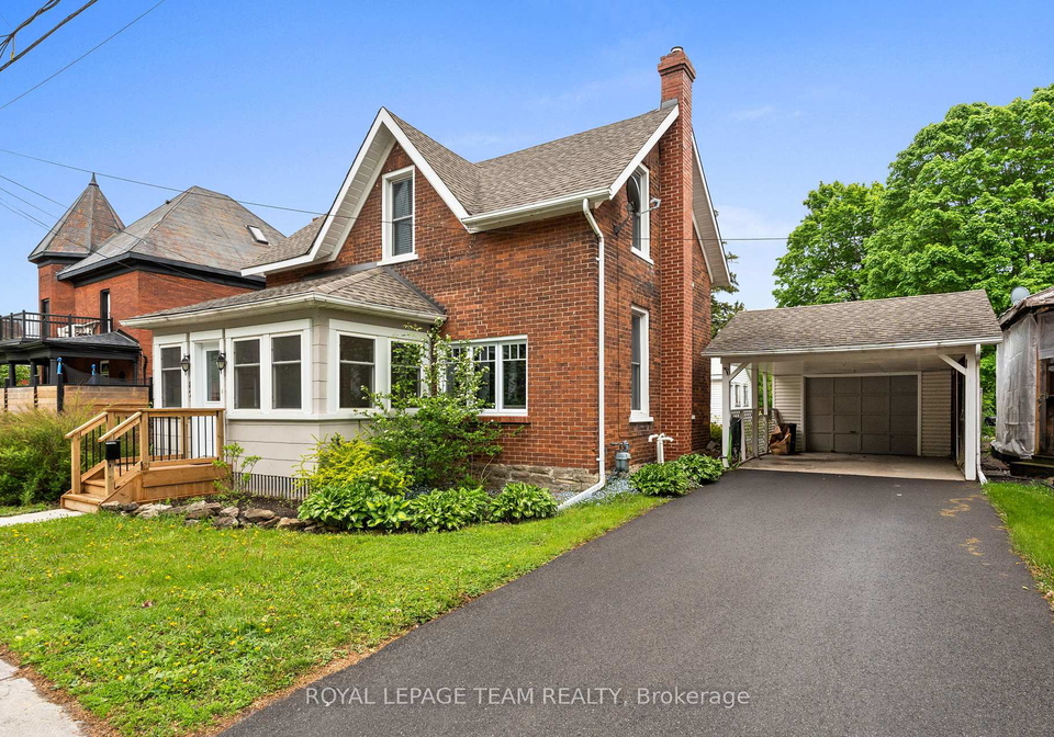 82-lake-avenue-e-carleton-place-ontario-x12439162