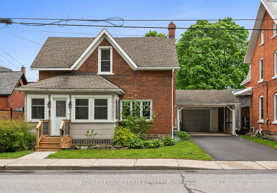 82-lake-avenue-e-carleton-place-ontario-x12439162