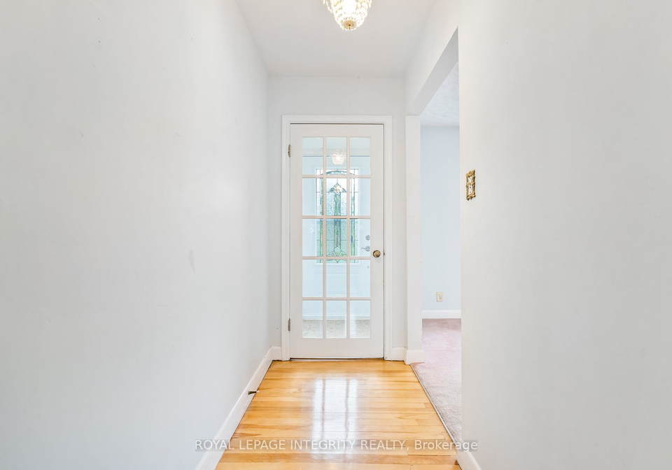 18-brookdale-avenue-ottawa-ontario-x12439220