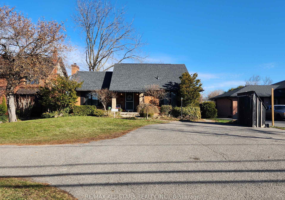 232-angeline-street-n-kawartha-lakes-ontario-x12439304
