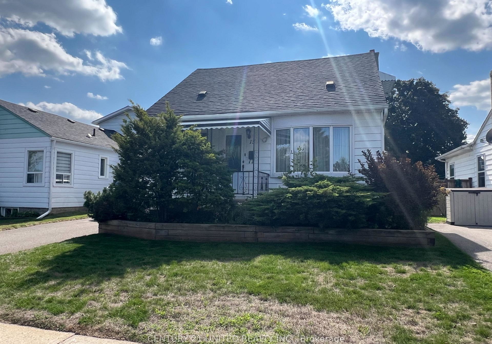 15-wallace-street-peterborough-ontario-x12439418